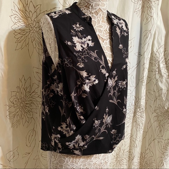 Rachel Roy black floral blouson wrap top - Picture 2 of 5